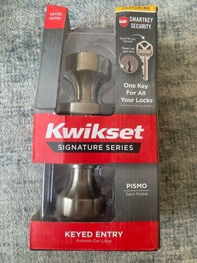 Kwikset Signature Series Pismo Satin Nickel Keyed Entry Door Knob